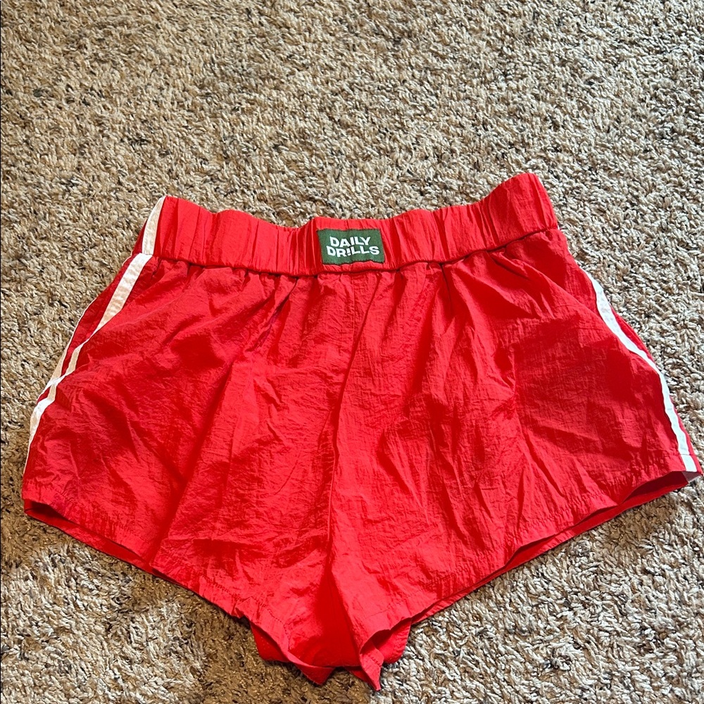 Red daily drills bounce shorts